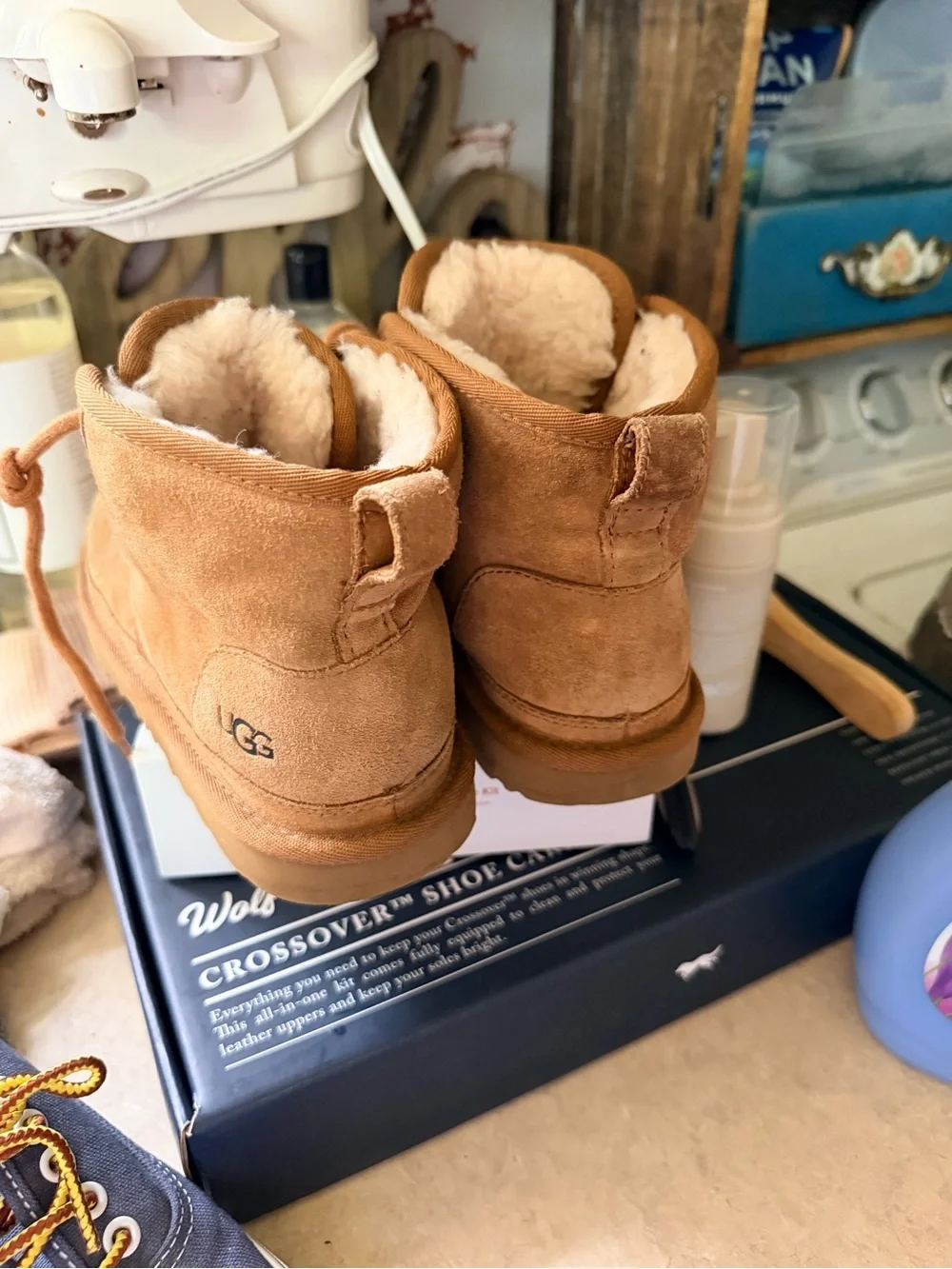 UGG Kids Chestnut Suede Faux-Shearling Lace-Up Boots